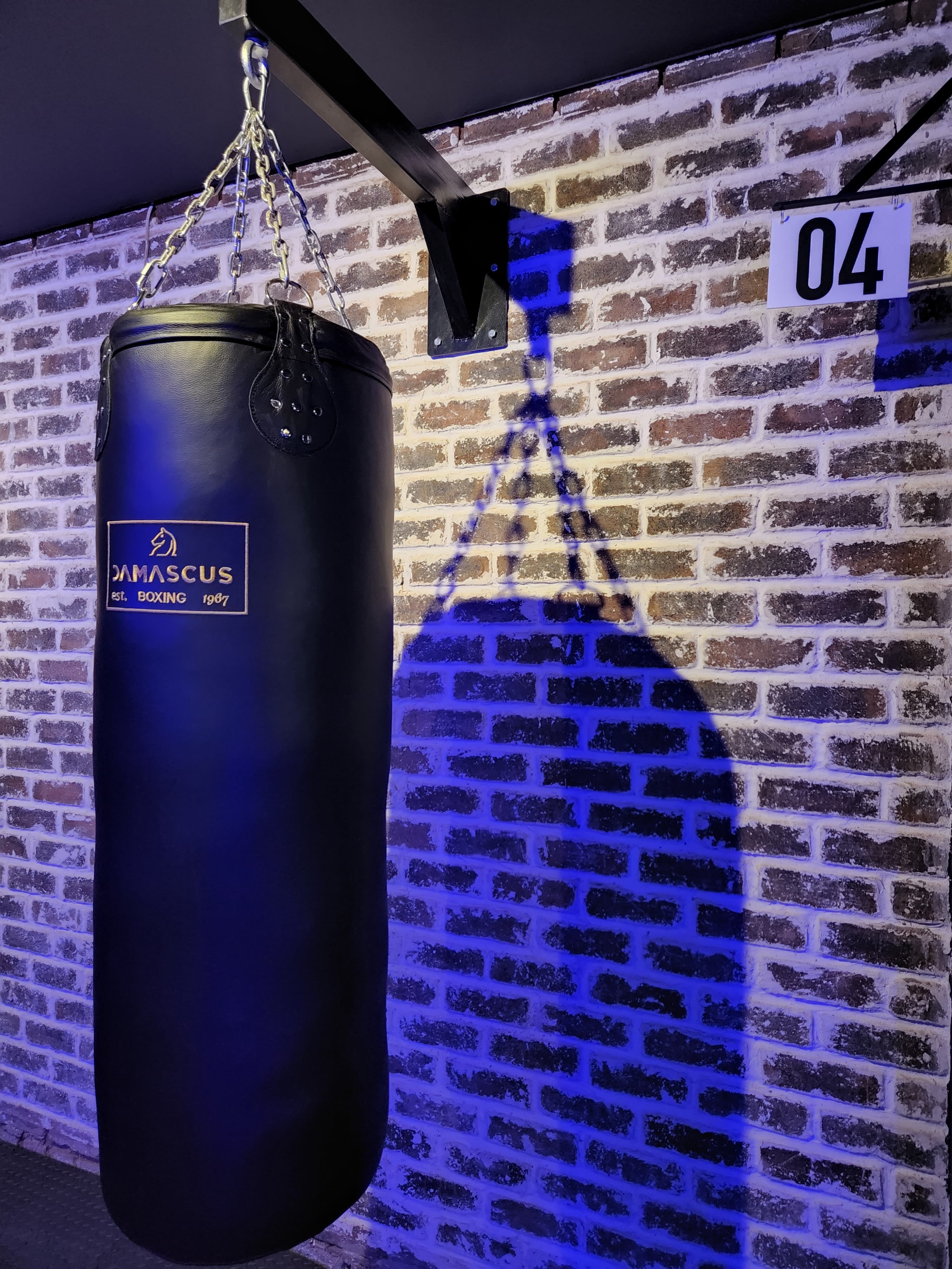Damascus boxing heavy bag at TENROUNDS Garsfontein